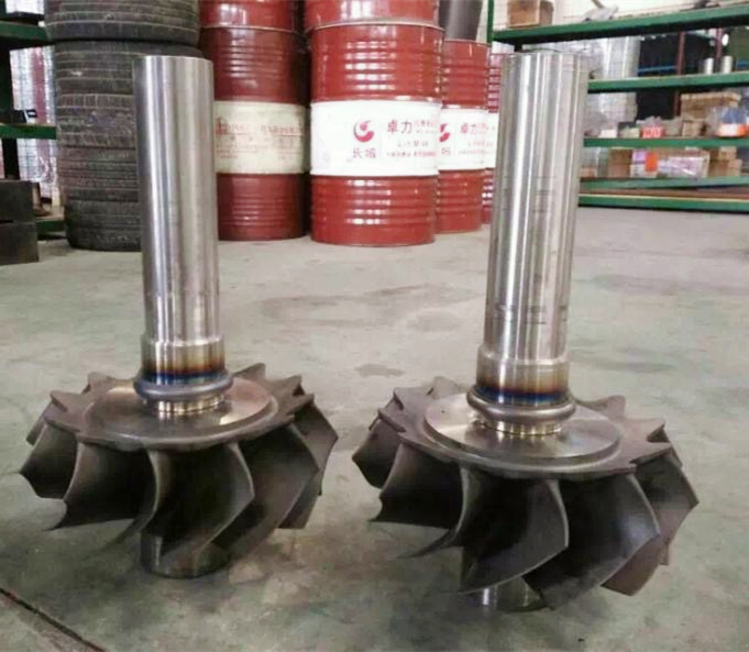 200 T self-patented flywheel friction welding machine has been put into use 