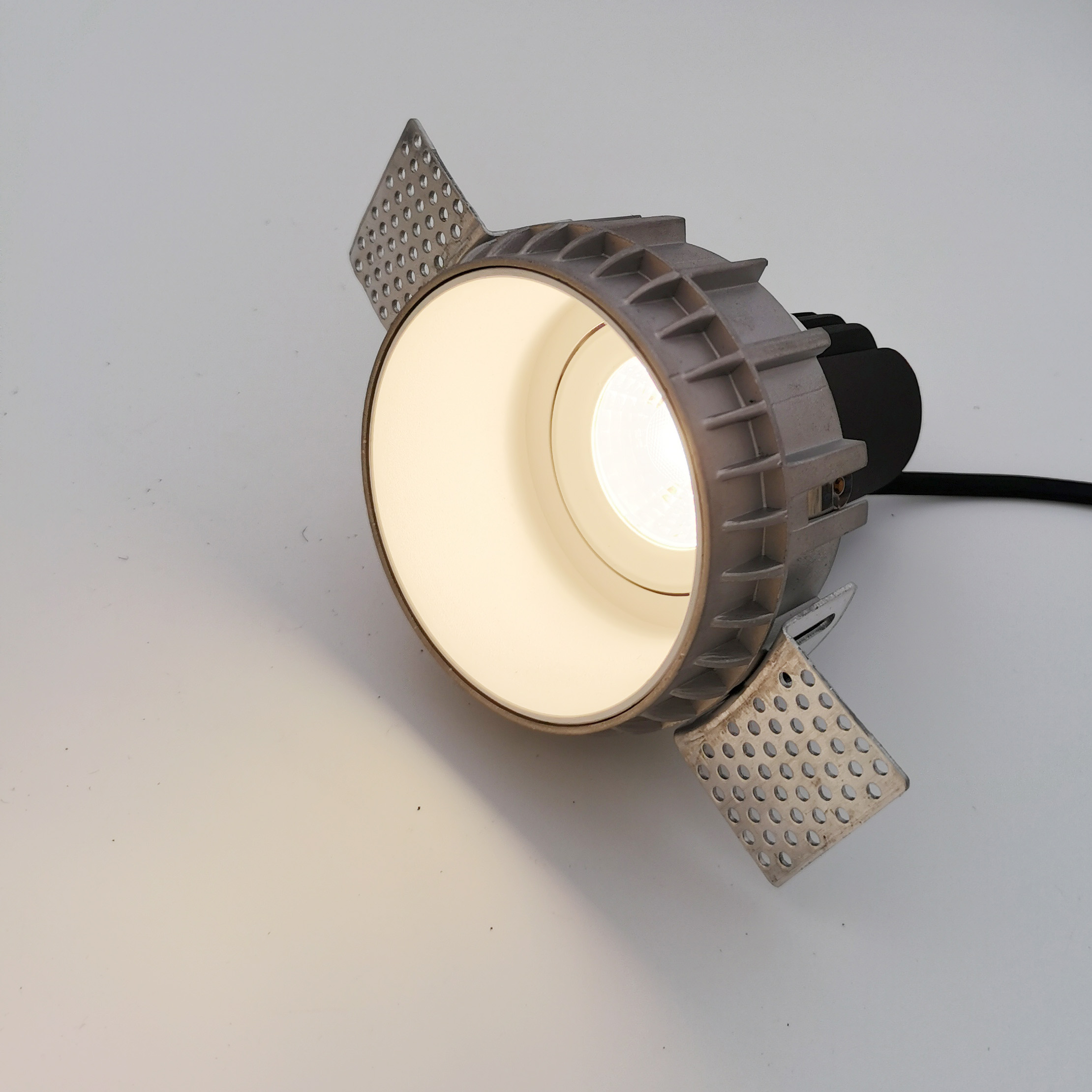 100mm Round COB LED Dimming Trimless Recessed Downlight Spotlight