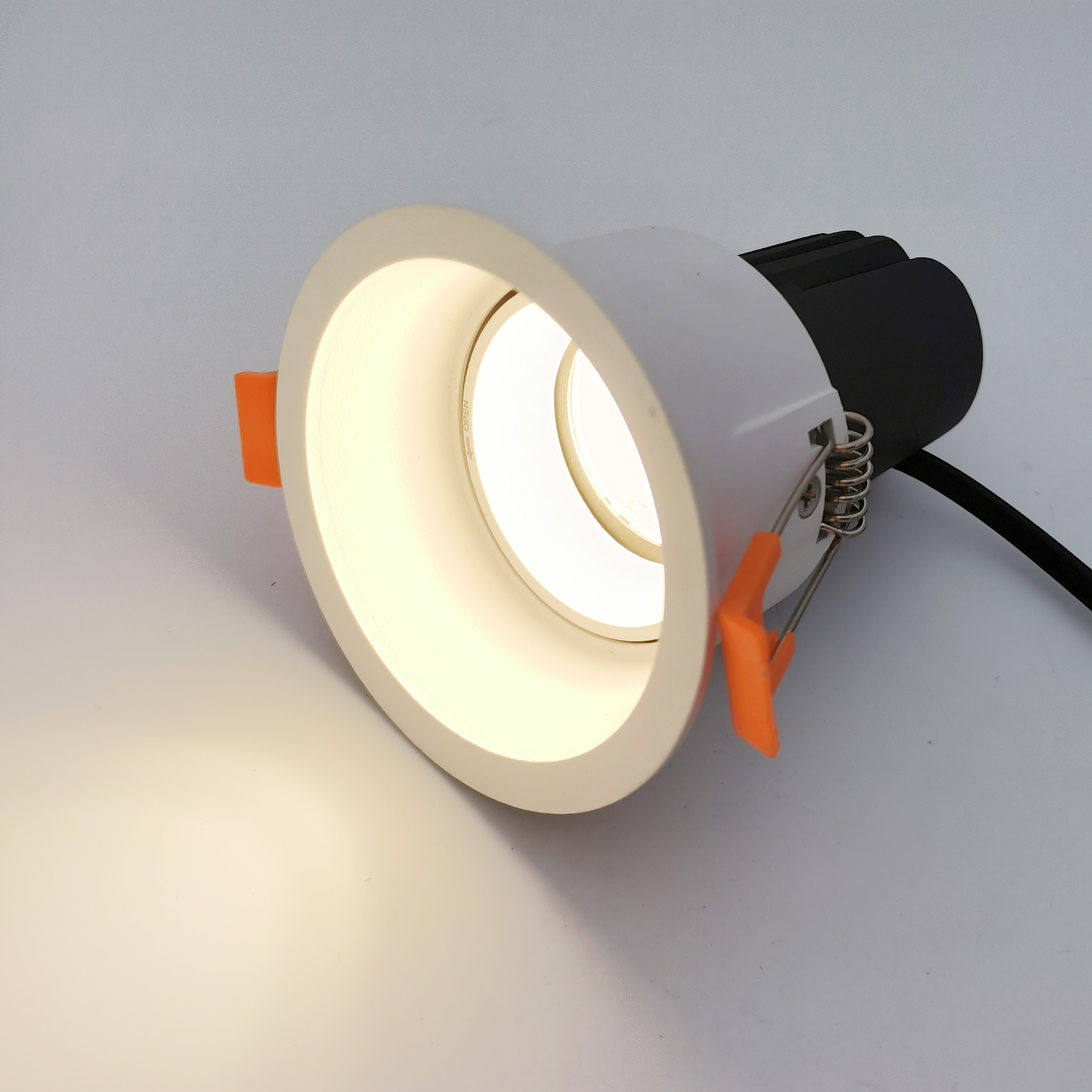 Outcut 75mm Anti-glare 7W 12W 15W 20W LED Daylight Recessed Lighting LED Down Light adjustable LED Downlight