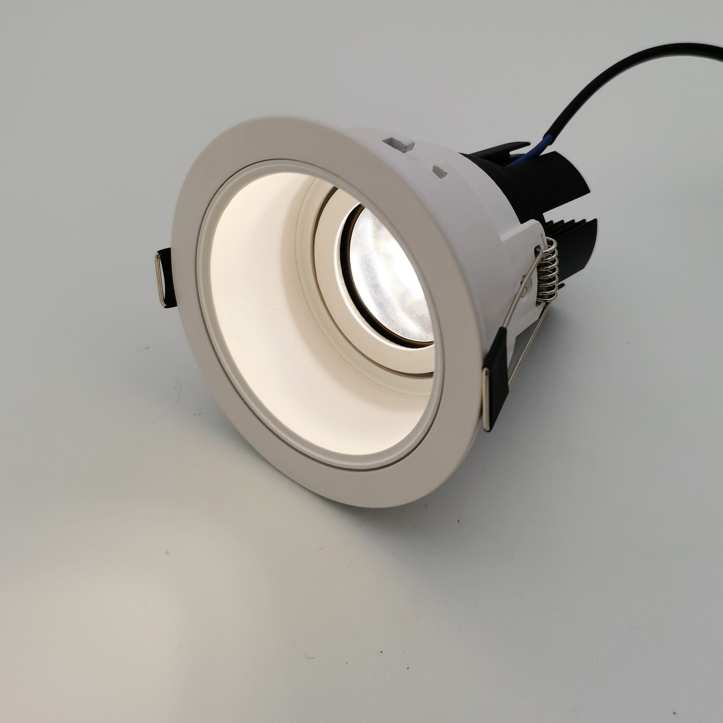 85mm Outcut 7w 12w 15w 20w residential and commercial Downlight LED Daylight Recessed Lighting LED Light adjustable LED Downlight