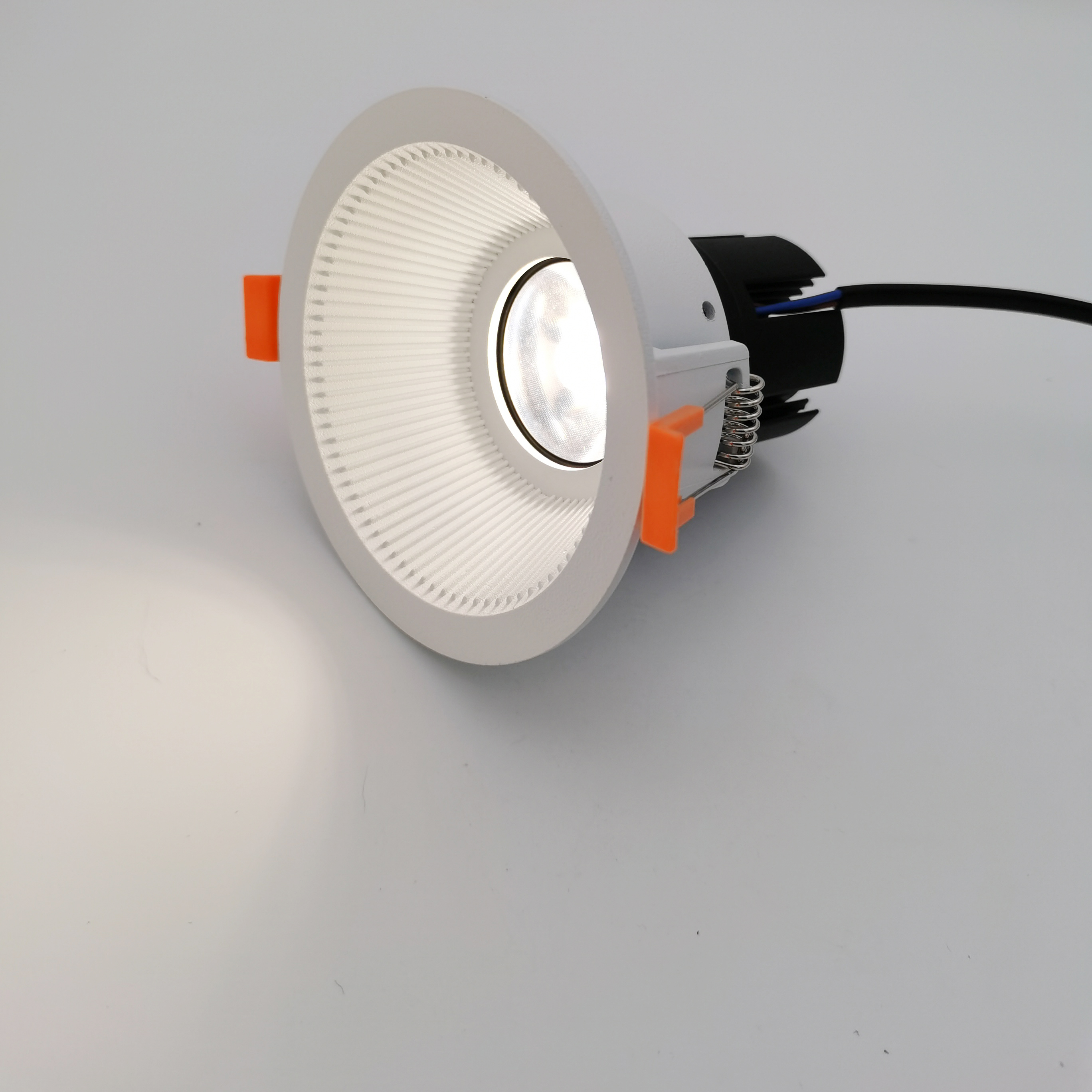 Aluminium 90mm Outcut Non-adjustable 7w 12w 15w 20w Non dimmable Triac dimmable COB LED Downlight, LED spot light