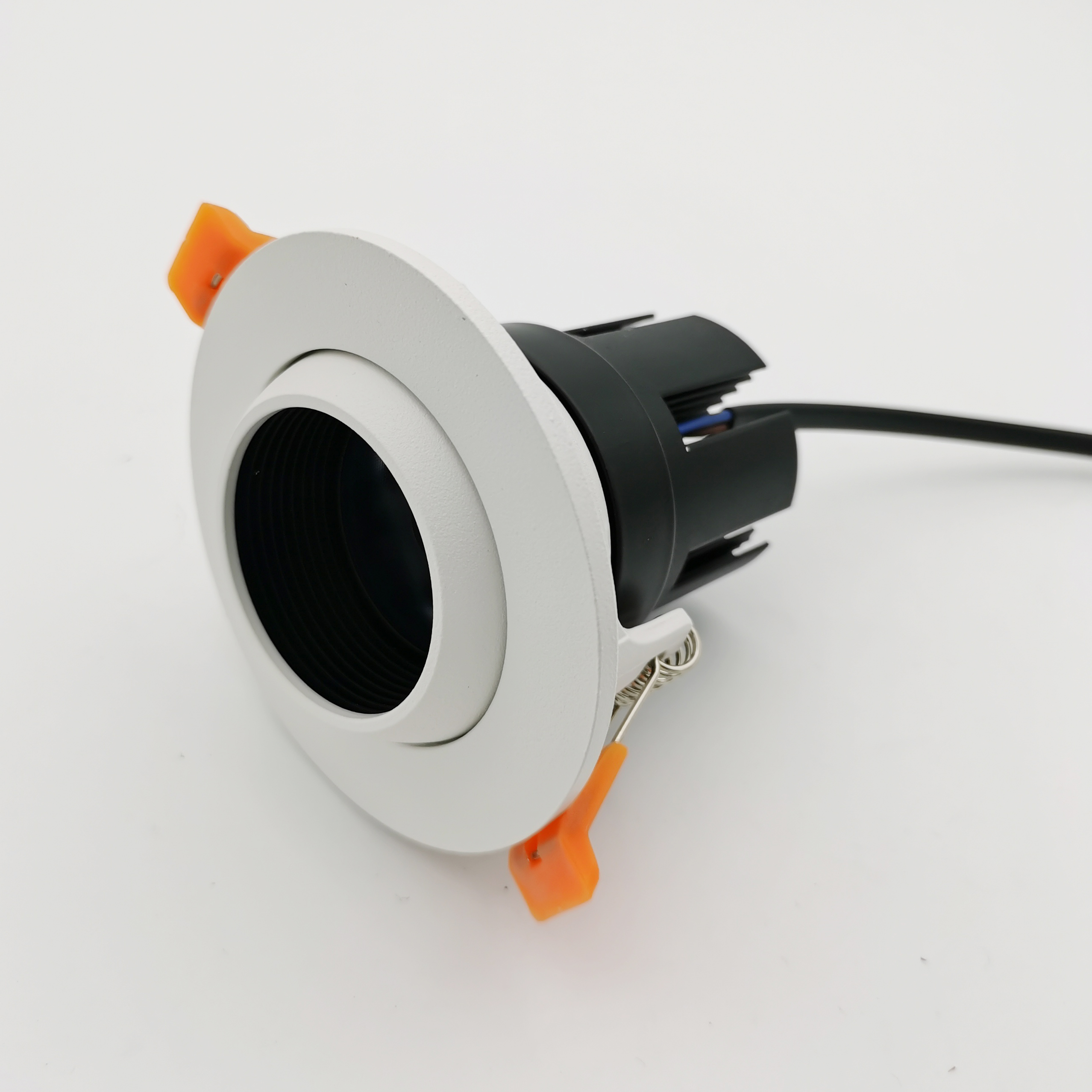 Eyeball Diameter 80mm Titl and Adjustable High CRI 7W 12W 15W 20W LED Recessed Spot Downlight