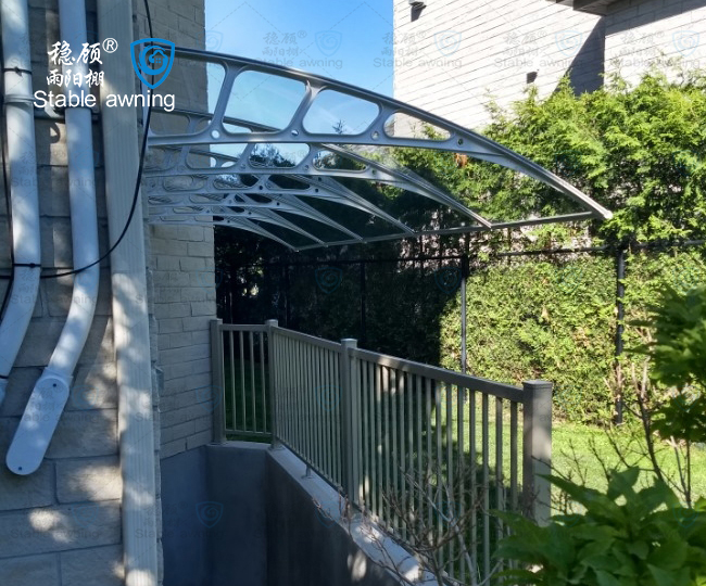 Which is good endurance board canopy awnings？