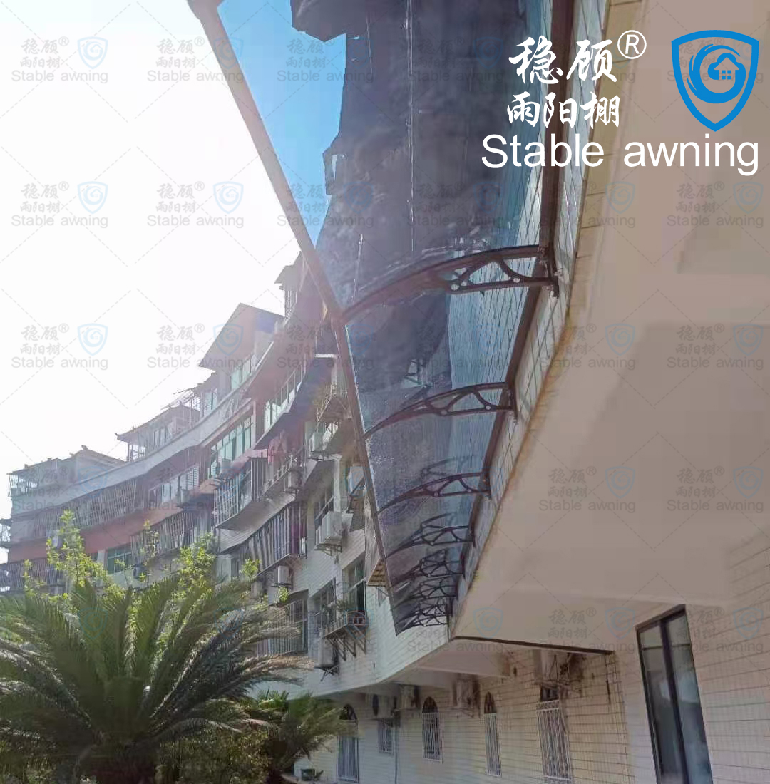 Which is good endurance board canopy awnings？