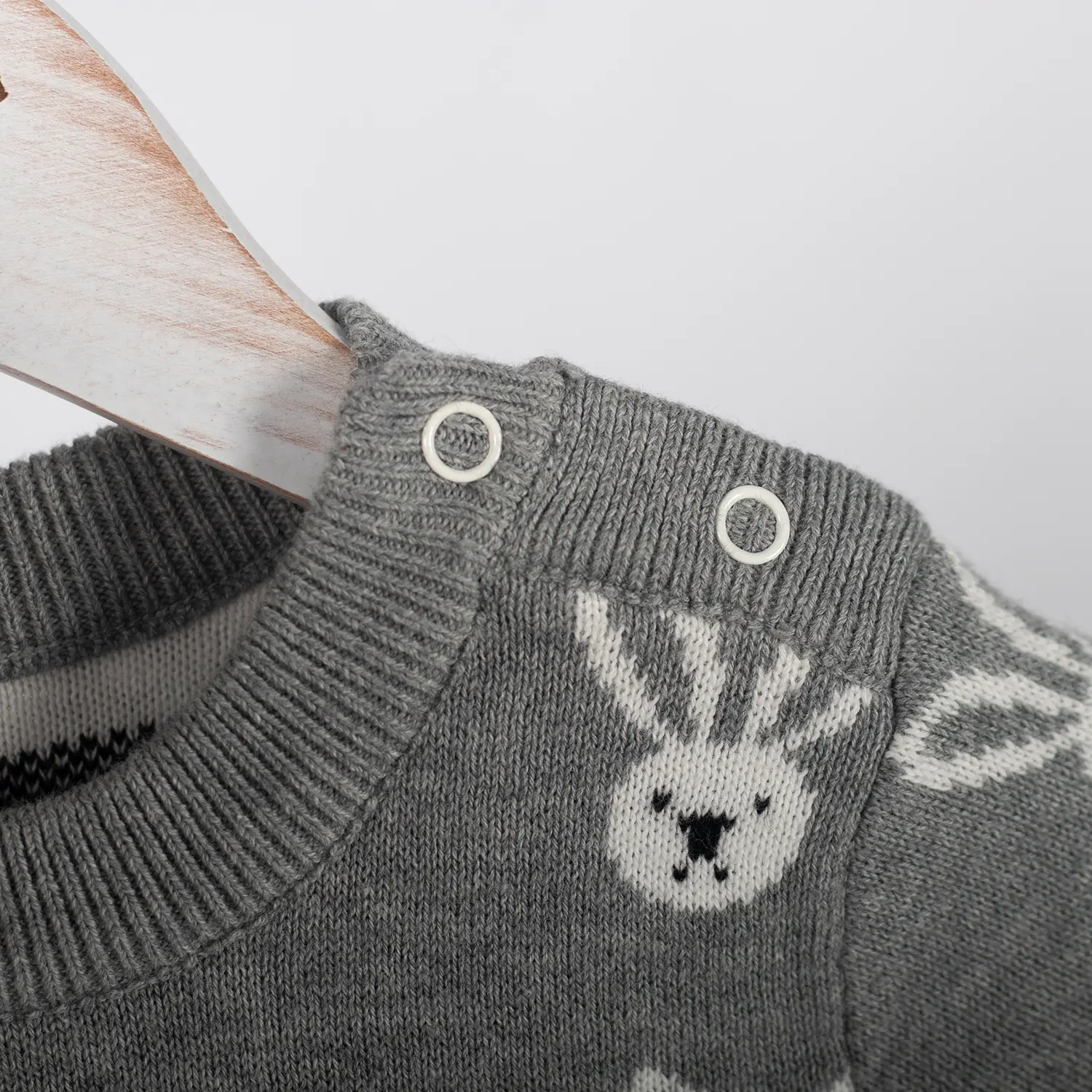 Infant sweater (1)