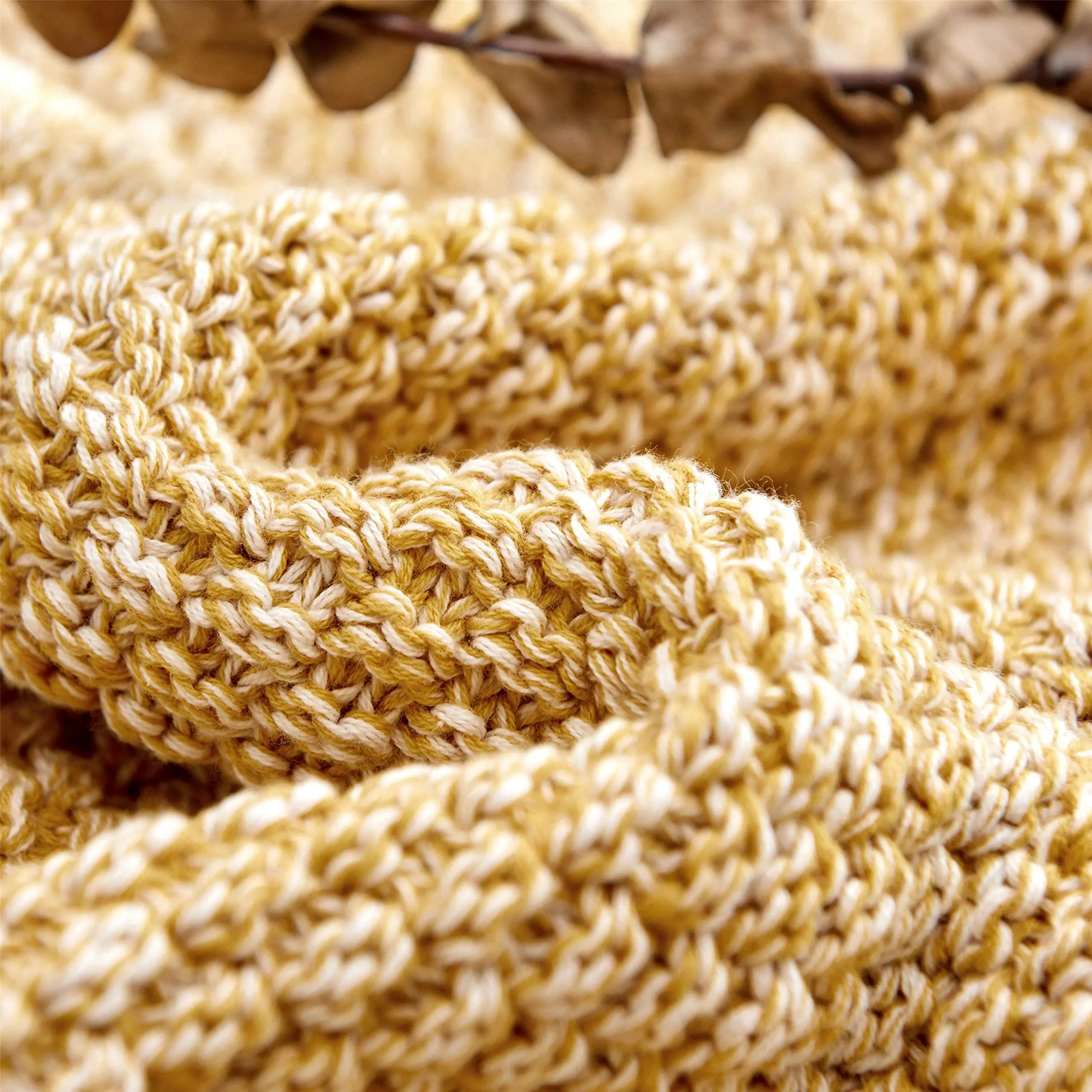 Yellow Knitted Throw Blanket (4)