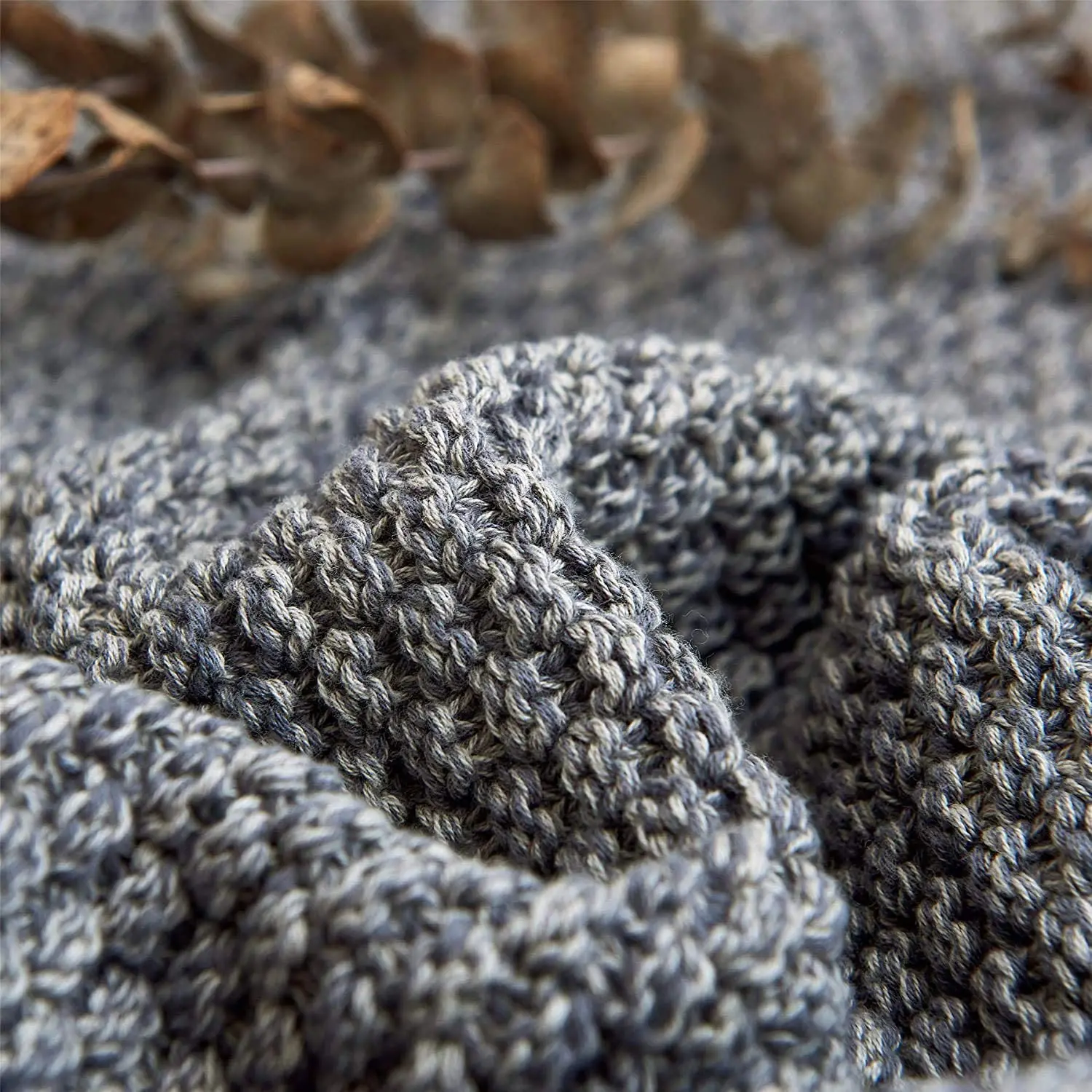 Grey Knitted Throw Blanket (4)