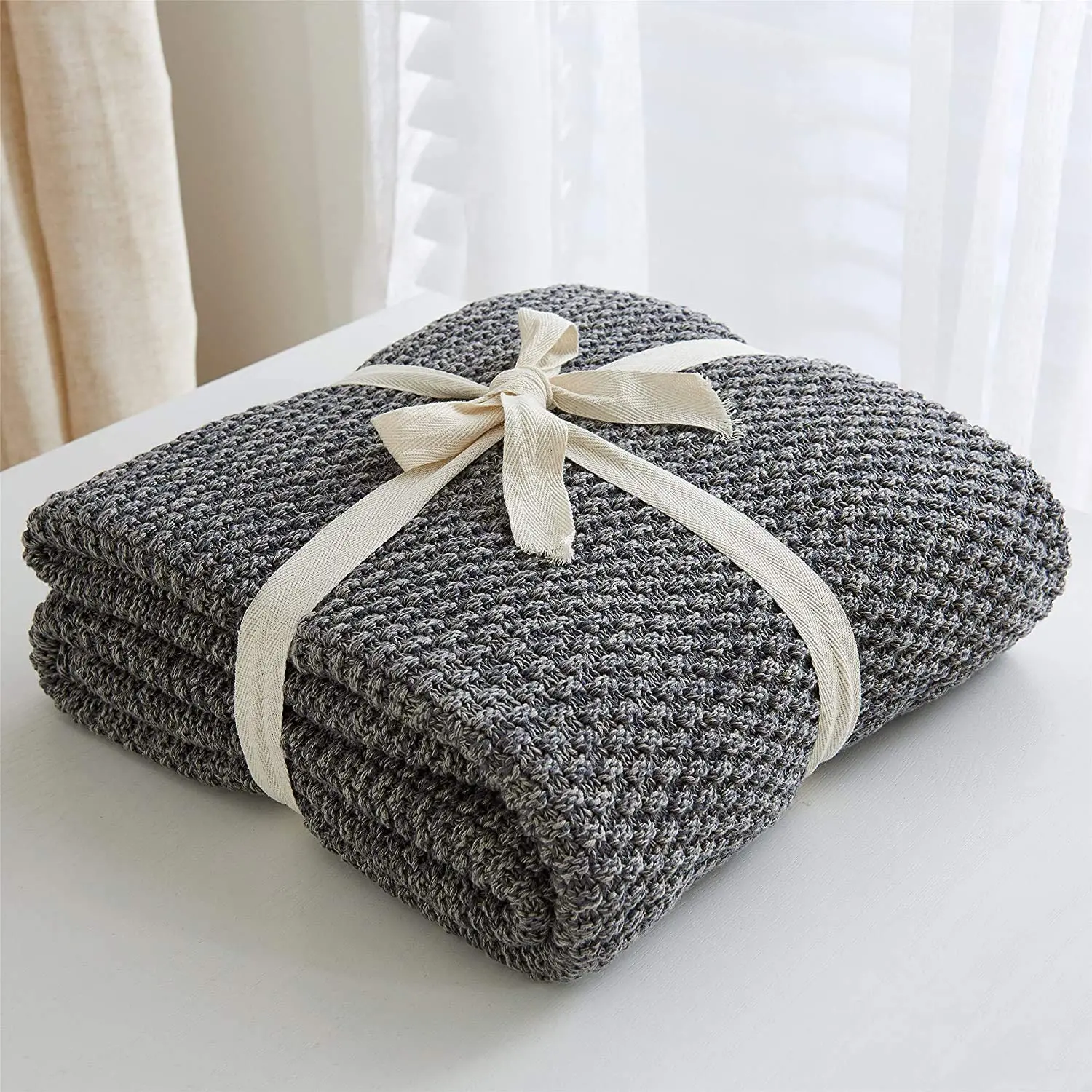 Grey Knitted Throw Blanket (7)