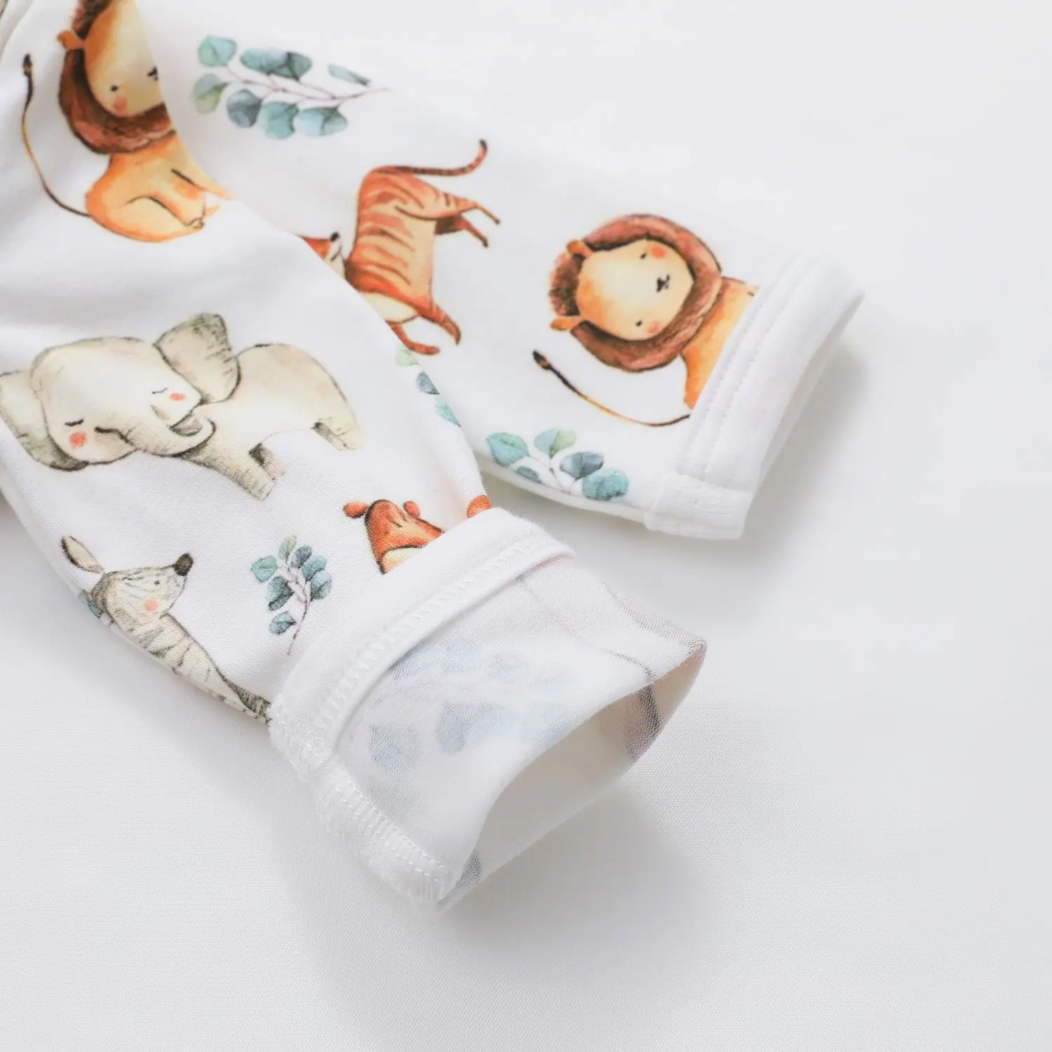 Organic cotton baby bodysuit (5)