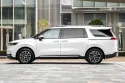 Kia Carnival Side