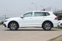 Volkswagen Tiguan L Side