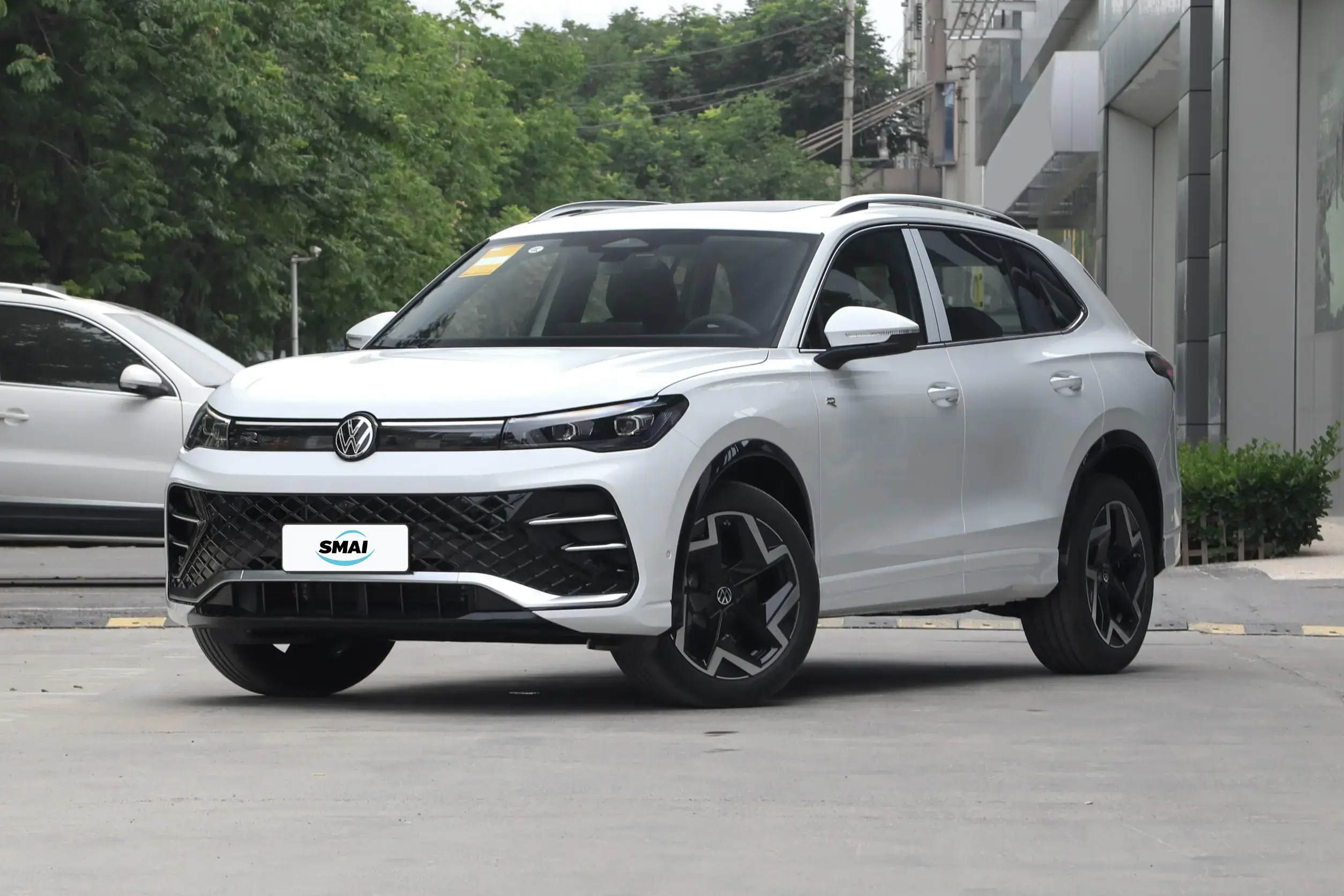 Arc White