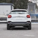 Audi Q2L 白2