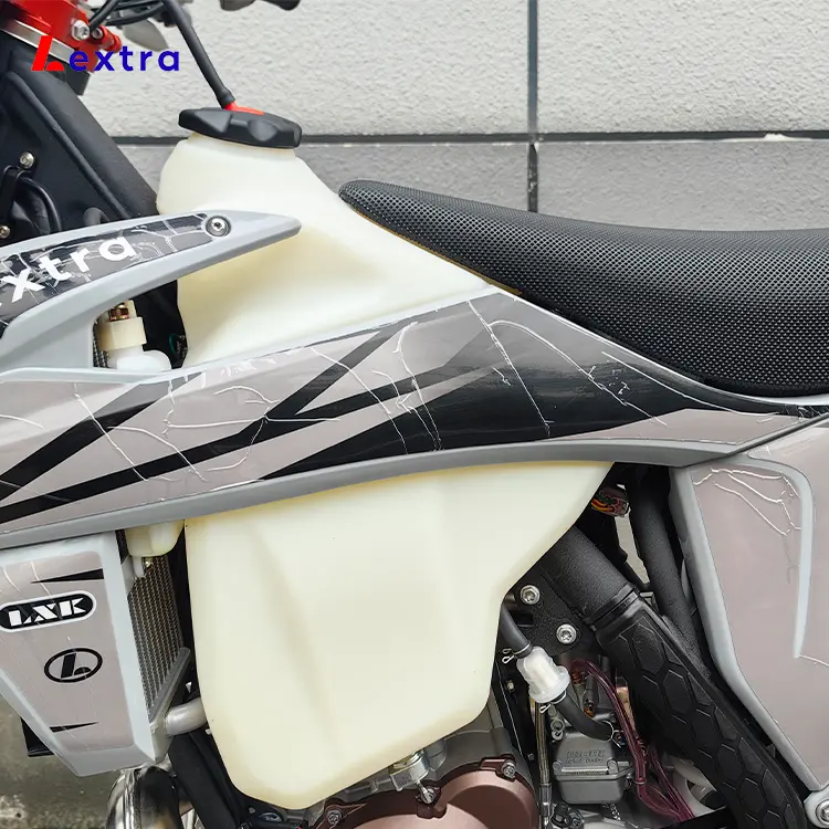 9L oil tank
