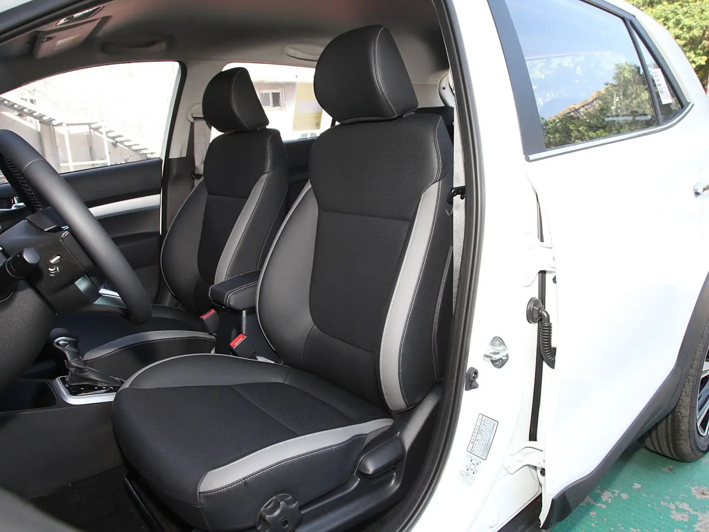1400x1050_autohomecar__ChsF3WE7MGGAMgo_ABBvj83G5R8692