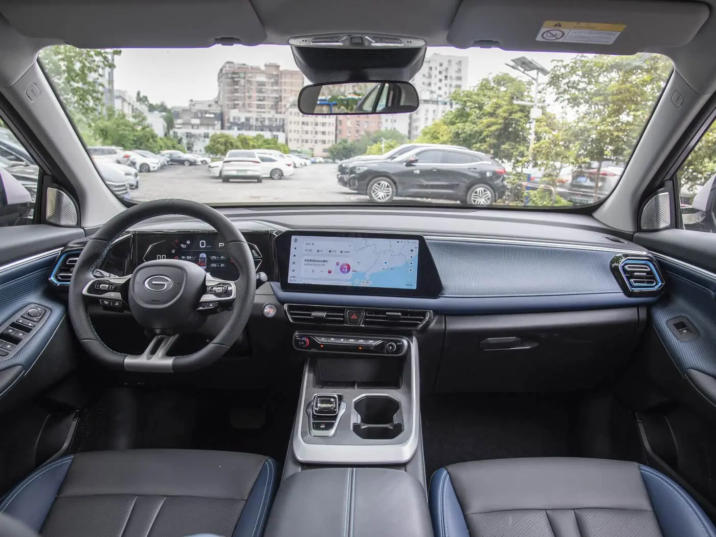 1400x1050_autohomecar__ChxoHmgSBG2AQyPOACoiLyjyENI528