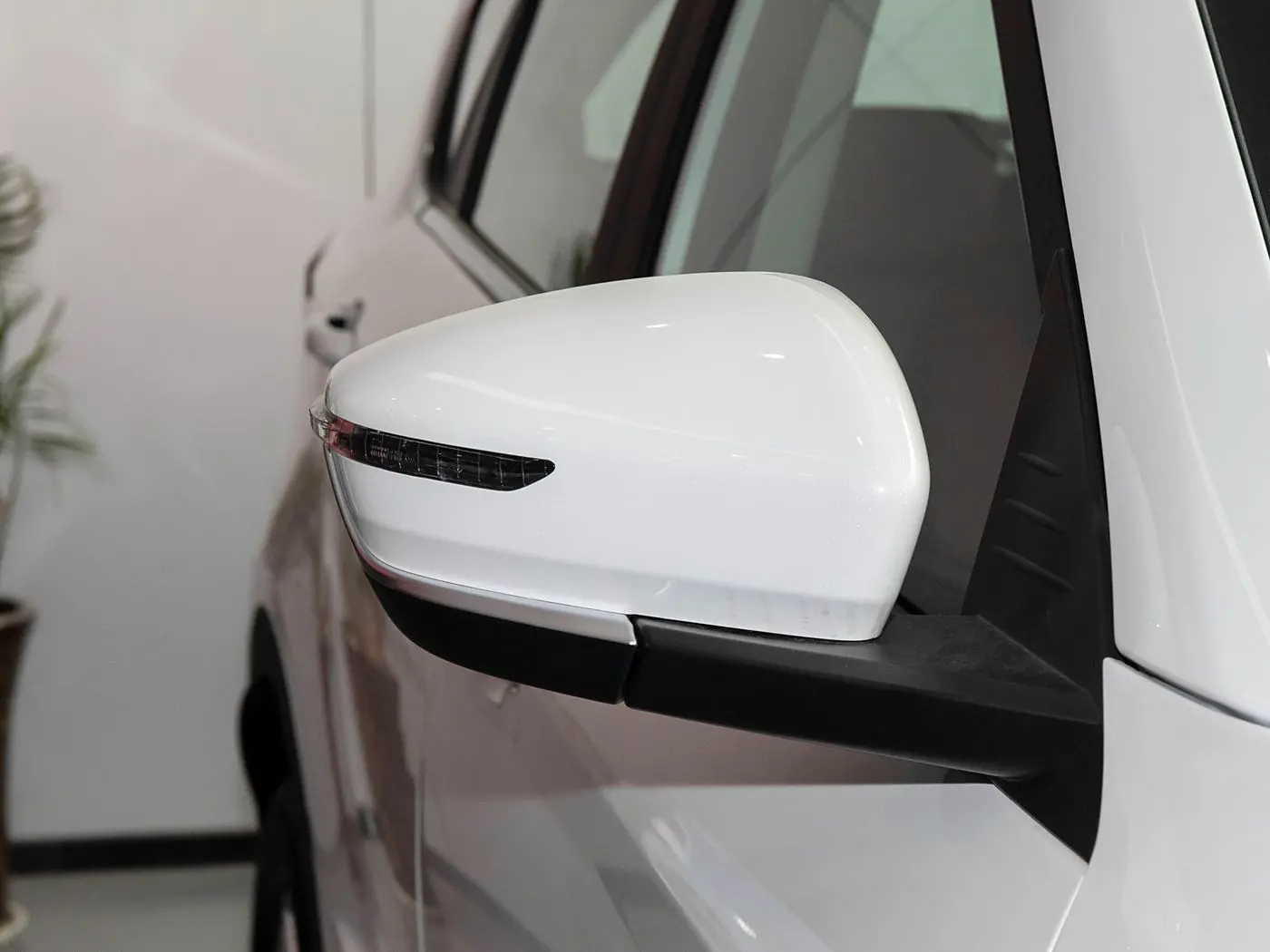 1400x1050_autohomecar__ChtlyGe5RKiAeUwaADRDDSGJ5RM505