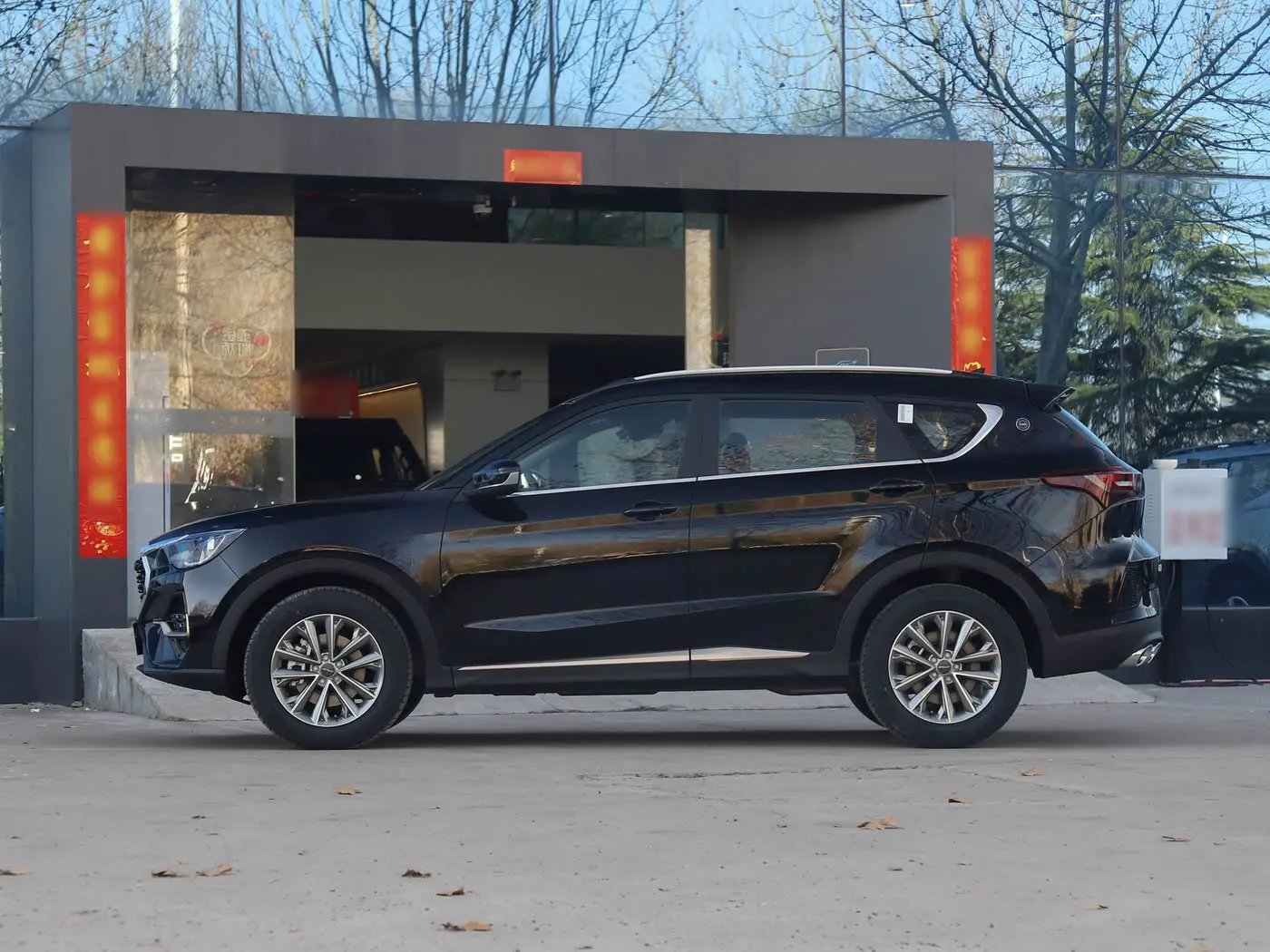 1400x1050_autohomecar__ChxoHmfdiM6AWEEsABy-PiJi2JM550