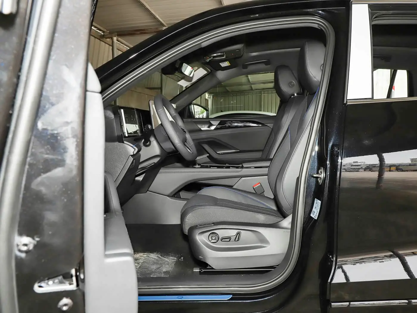 1400x1050_autohomecar__Chto52jHl7KACbv_AEwLBcITCxs622